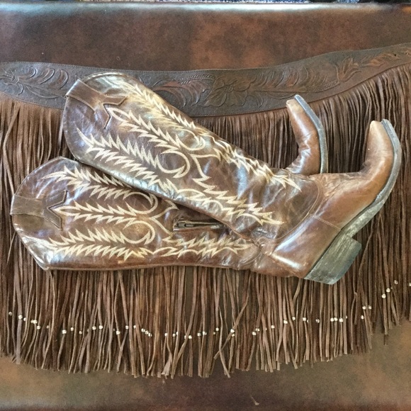 Leather Fringe & Bead Belt - Picture 4 of 8